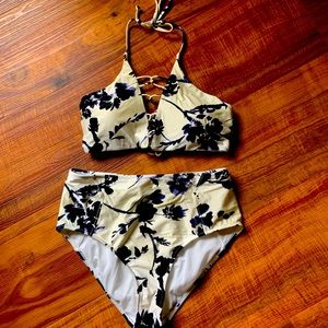 Athleta 2 piece swimsuit